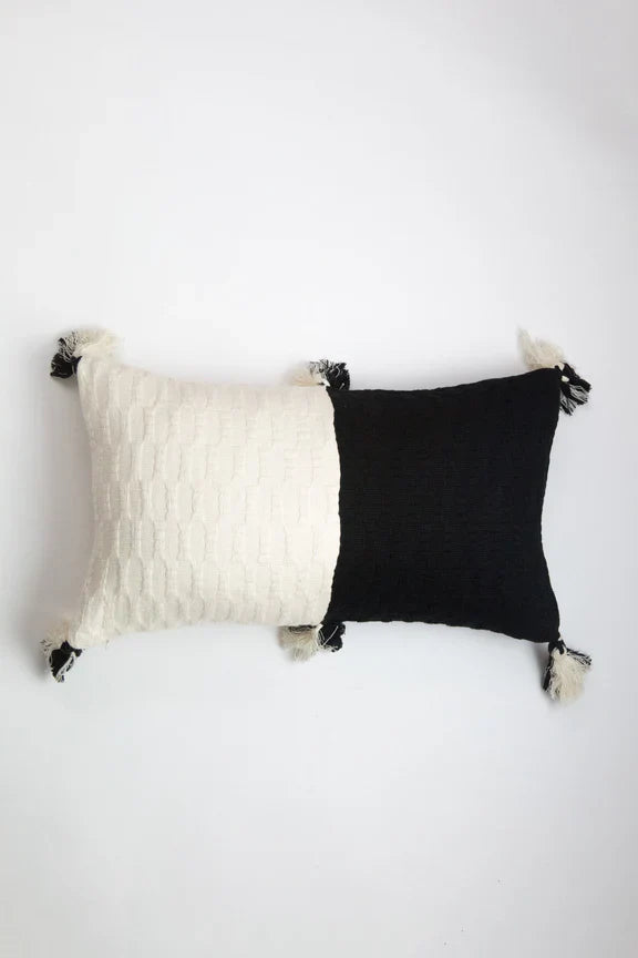 Antigua Pillow Black & White