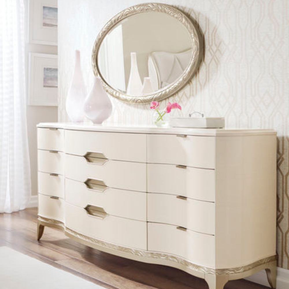 Adela Dresser