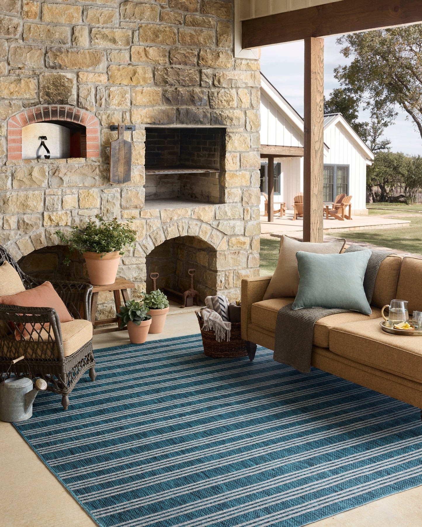 Easton Indoor/Outdoor Teal/Fog Rug