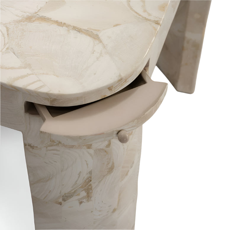 Brigitte Game Table