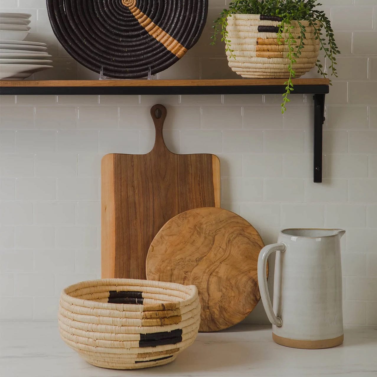 Banana Leaf Kisasa Deep Round Basket