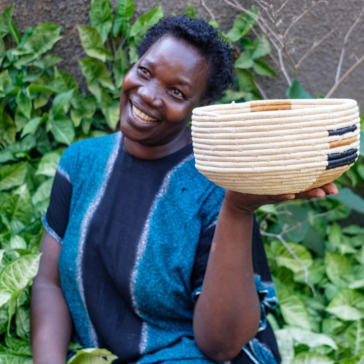 Banana Leaf Kisasa Deep Round Basket