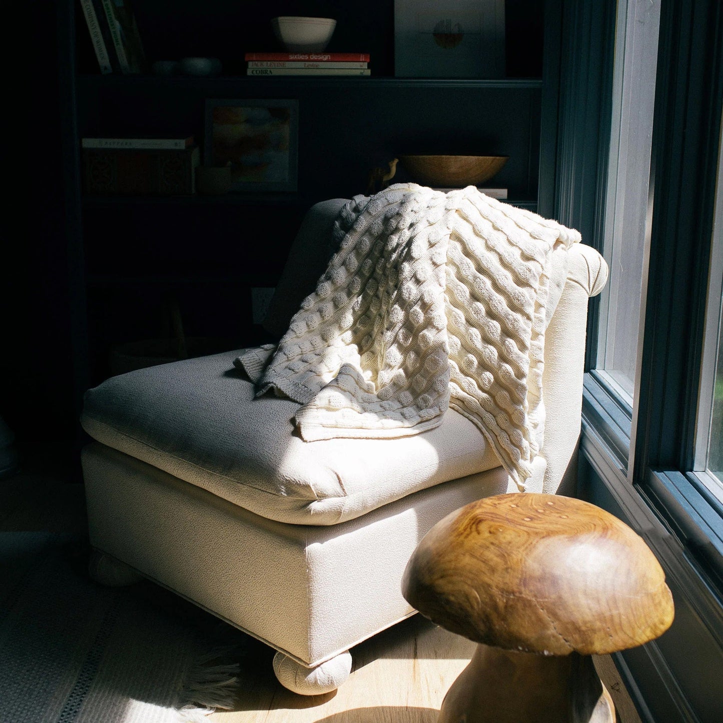 Puff Balls Throw - Natural