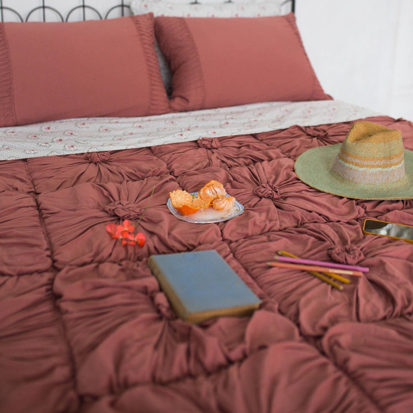 Rosette Quilt in Cedar Organic Cotton -Queen